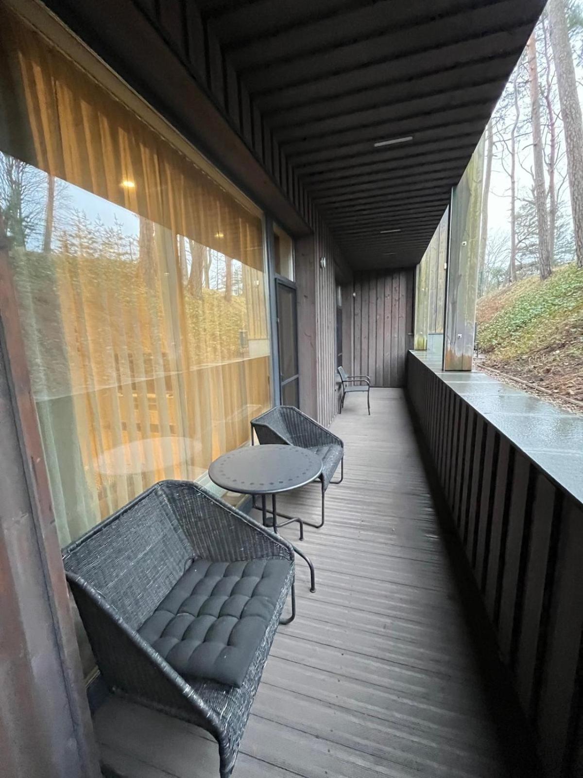 Aparthotel Osobnyak à Jūrkalne Extérieur photo